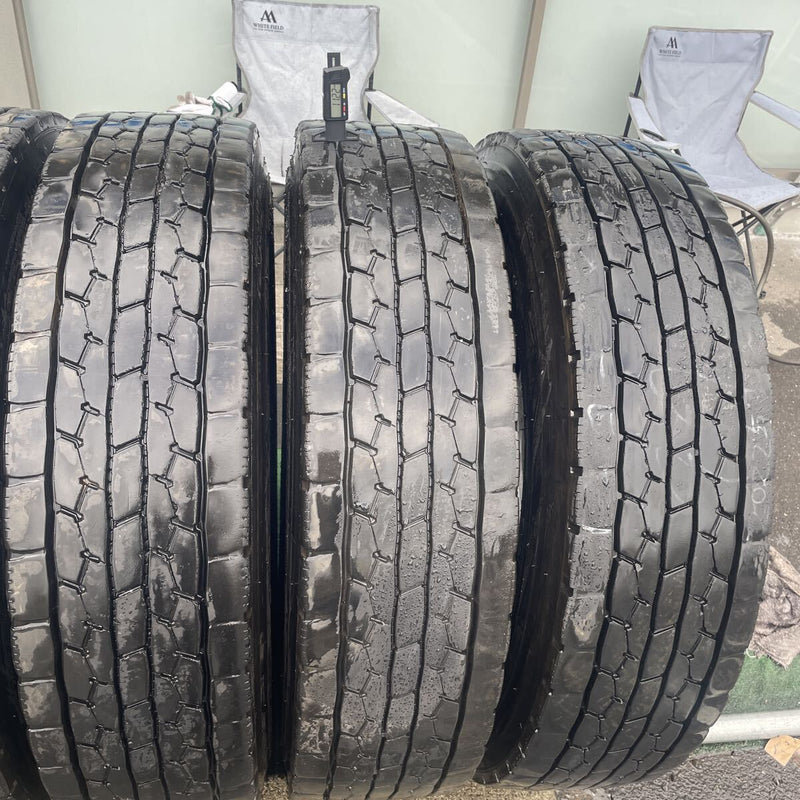 11R22.5 、 ダンロップ　激安美品　　6本セット：108000円