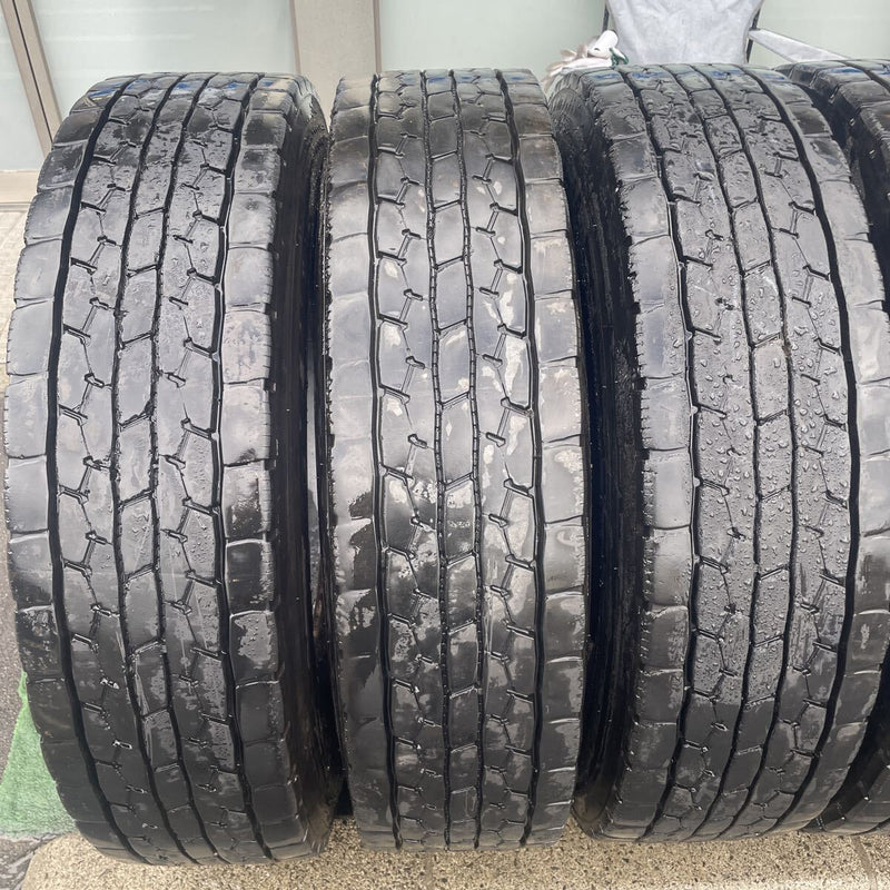 11R22.5 、 ダンロップ　激安美品　　6本セット：108000円