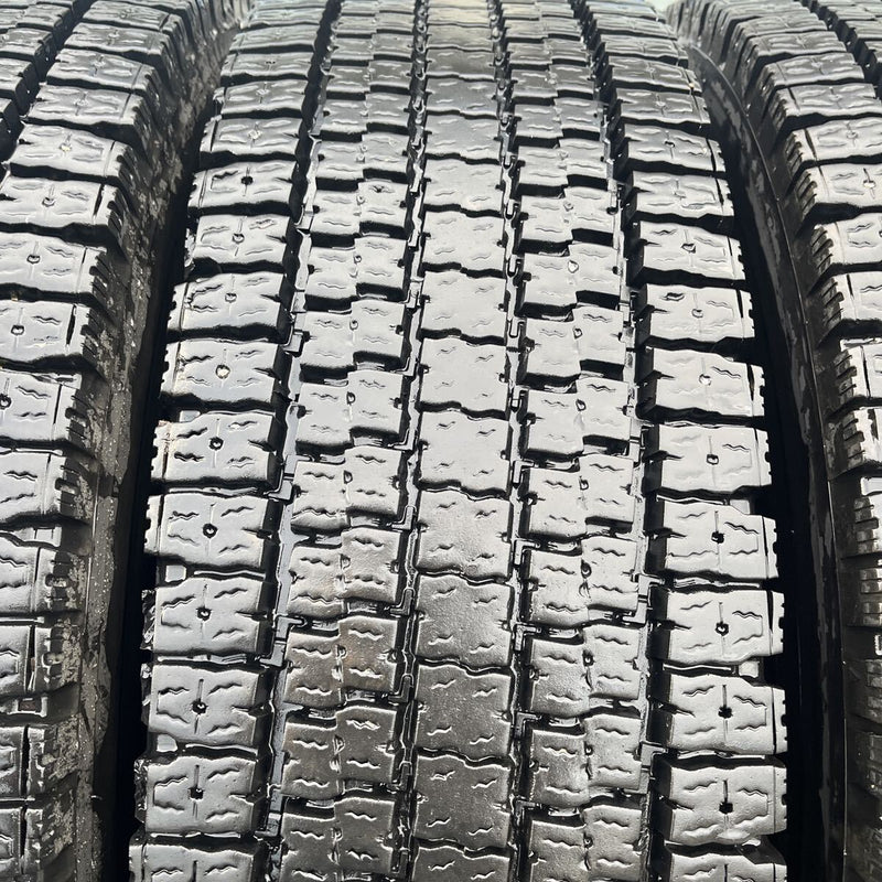 11R22.5 TOYO, M929 激安美品　　4本セット:68,000円