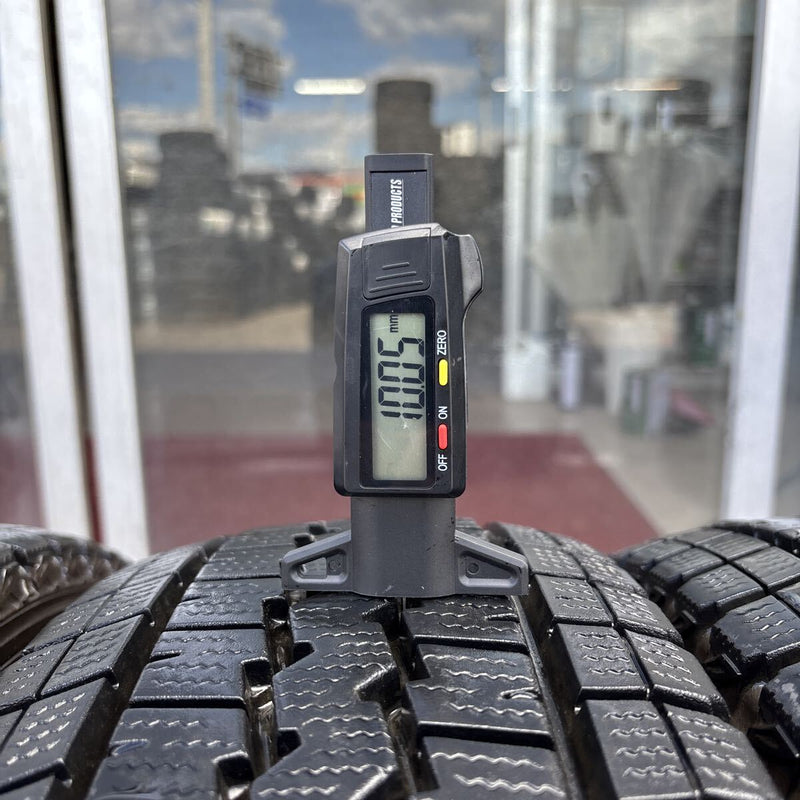 195/80R15 DUNLOP SV01 中古スタッドレス　4本セット:18000円