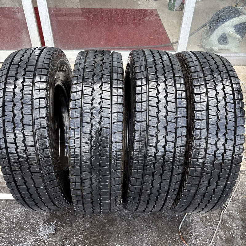 195/80R15 DUNLOP SV01 中古スタッドレス　4本セット:17000円
