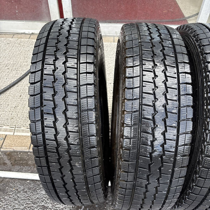 195/80R15 DUNLOP SV01 中古スタッドレス　4本セット:17000円