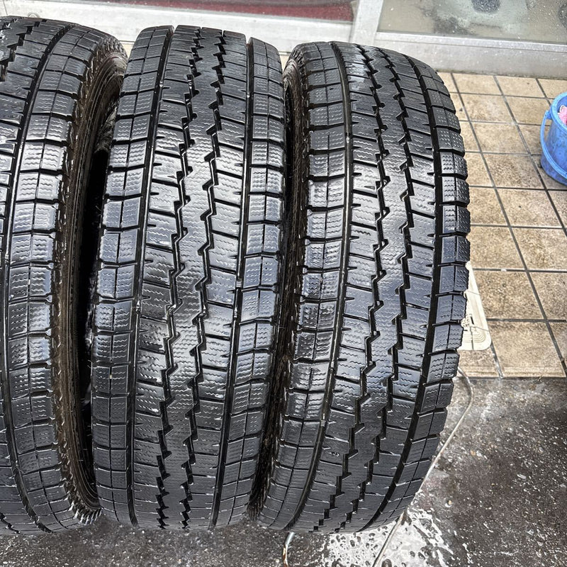 195/80R15 DUNLOP SV01 中古スタッドレス　4本セット:17000円