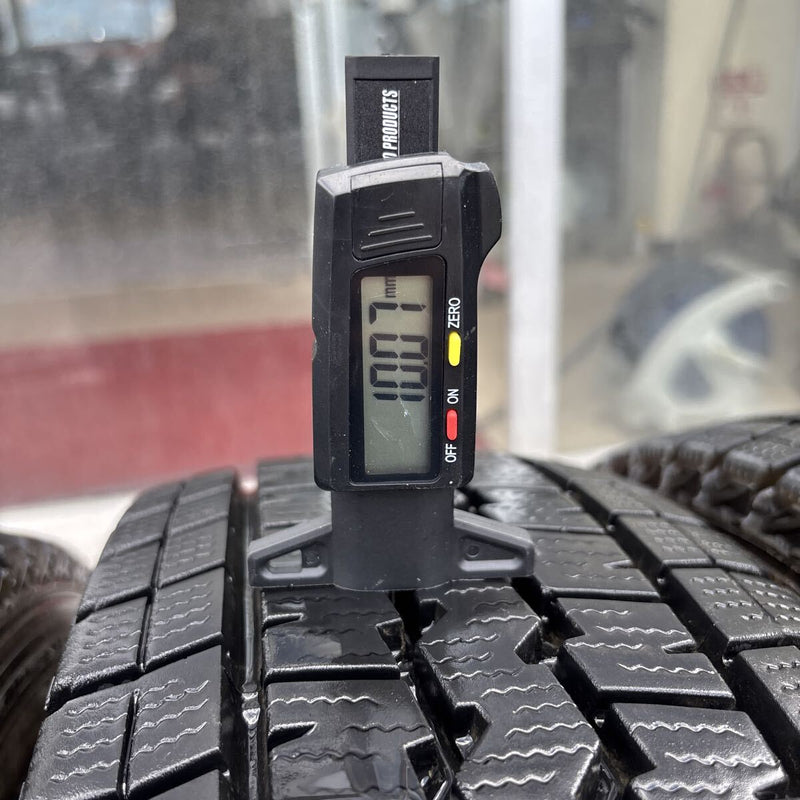 195/80R15 DUNLOP SV01 中古スタッドレス　4本セット:17000円