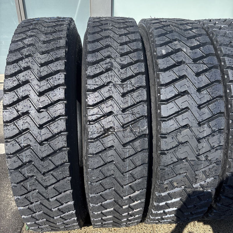 11R22.5 16PR 再生ゲタ山　ダンプ用　イボ付　8本セット:124000円