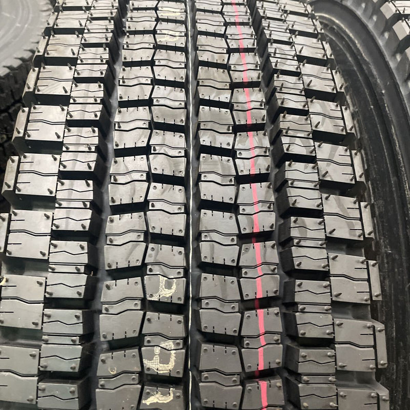 11R22.5 、16PR 未使用品　ダンロップ　2025年 激安美品　　2本セット:72000円