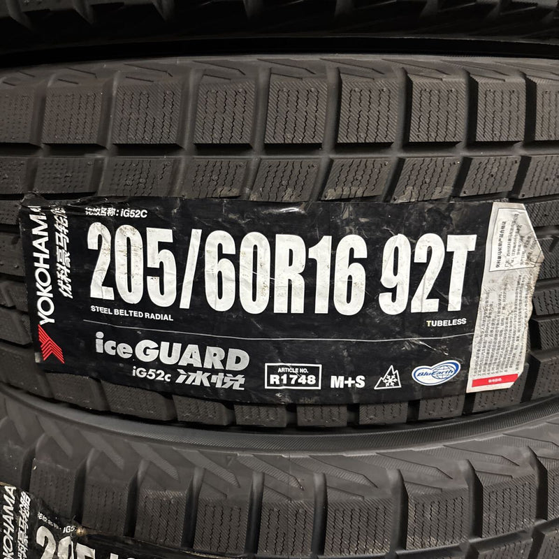 205/60R16 YOKOHAMA 未使用　2023年　在庫処分　　　スタッドレスタイヤ　4本セット:39000円
