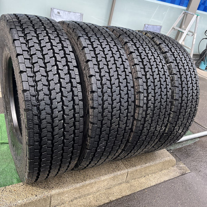 295/80R22.5 YOKOHAMA 905W 中古スタッドレス ４本セット:89000円