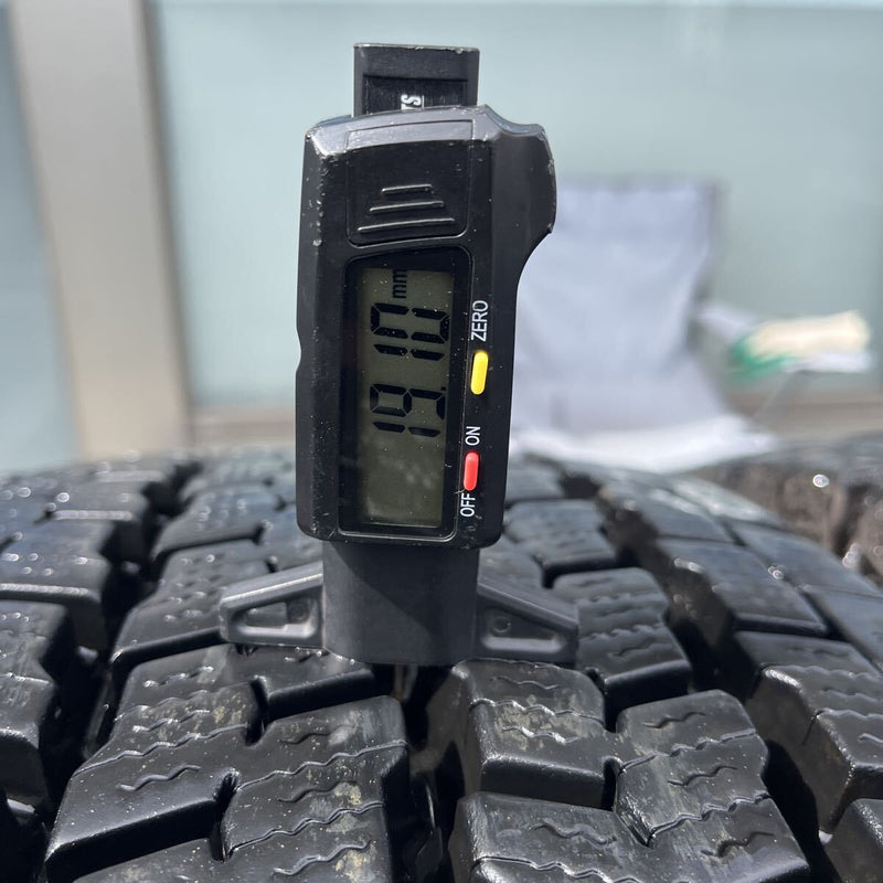 295/80R22.5 YOKOHAMA 905W 中古スタッドレス ４本セット:89000円