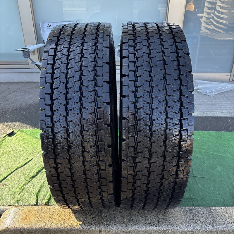 295/80R22.5. 153/150J. YOKOHAMA. 905W. 2024年製　　激安美品　2本セット:42000円