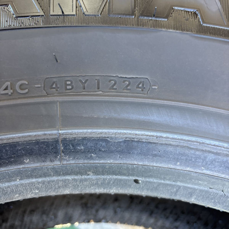 295/80R22.5. 153/150J. YOKOHAMA. 905W. 2024年製　　激安美品　2本セット:42000円