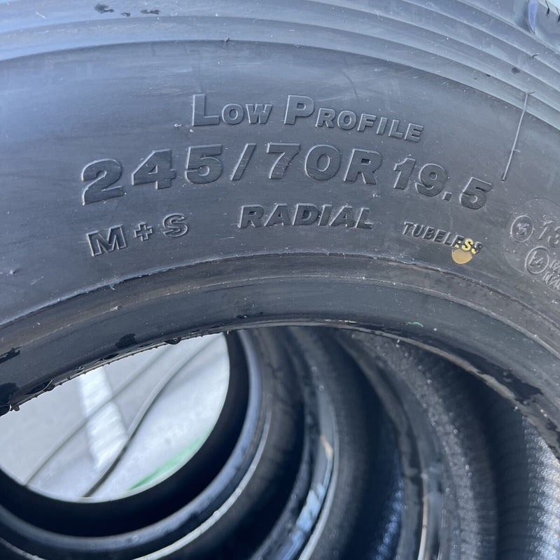 245/70R19.5 BRIDGESTONE, M801 激安美品　2024年製 4本セット:100,000円