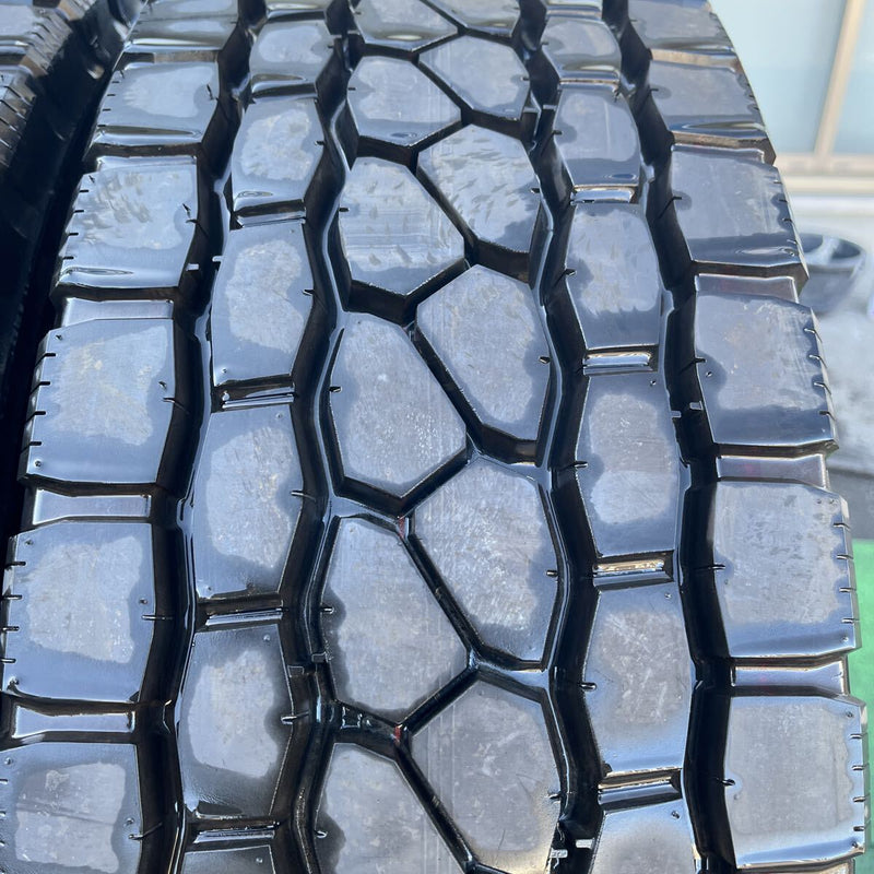 245/70R19.5 BRIDGESTONE, M801 激安美品　2024年製 4本セット:100,000円