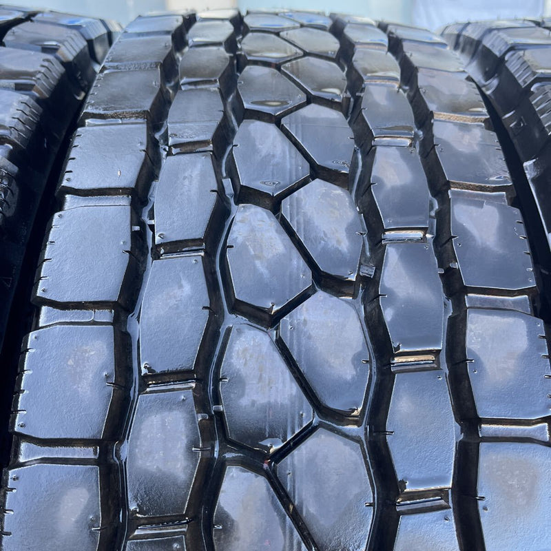 245/70R19.5 BRIDGESTONE, M801 激安美品　2024年製 4本セット:100,000円