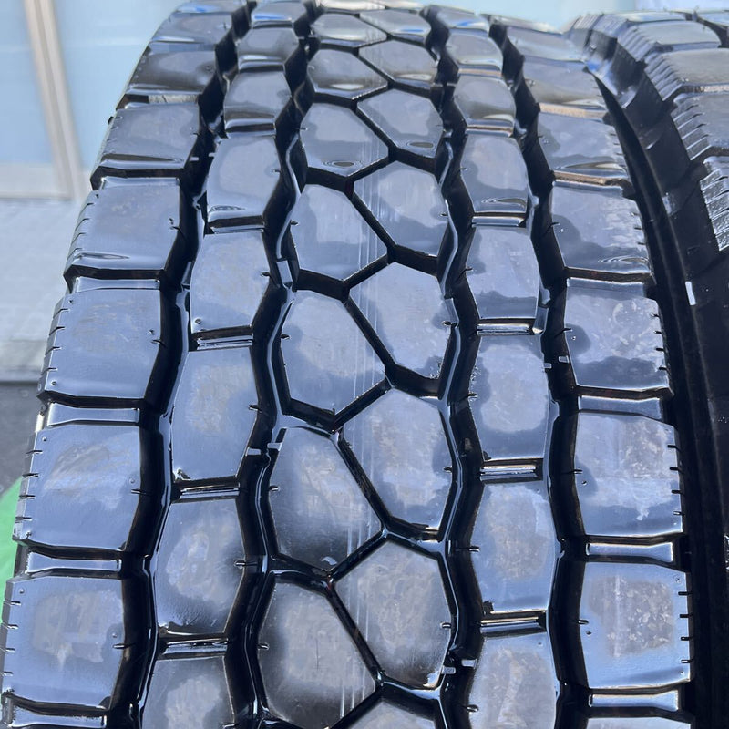 245/70R19.5 BRIDGESTONE, M801 激安美品　2024年製 4本セット:100,000円