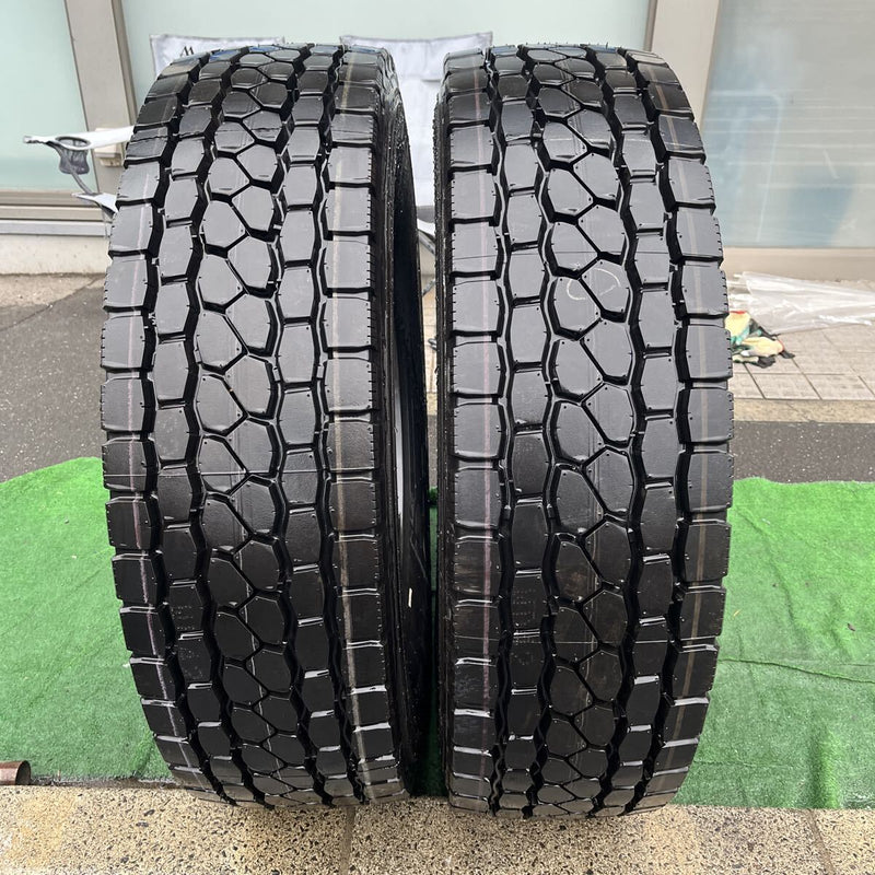 275/80R22.5 BRIDGESTONE M801 ミックスタイヤ　2本セット:55000円