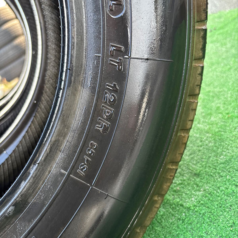 195/70R16 YOKOHAMA. LT151R ほぼ新品　4本セット：28000円
