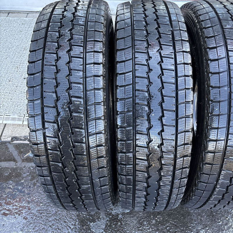 195/80R15 DUNLOP WM SV01 中古スタッドレス　4本セット:17800円