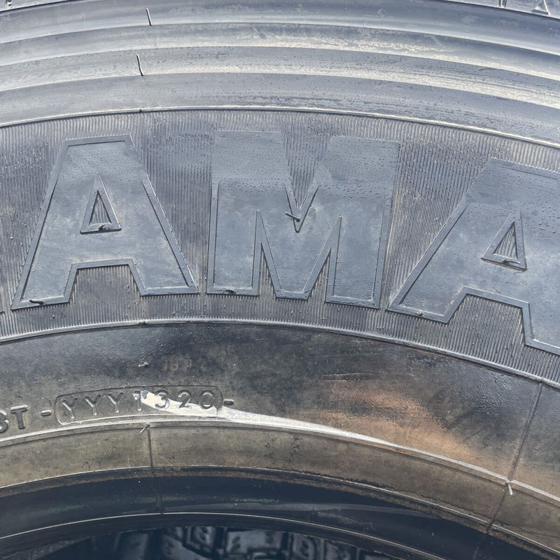 11R22.5 ヨコハマ　 16PR 激安美品　中古地山　　　　4本セット: 68000円