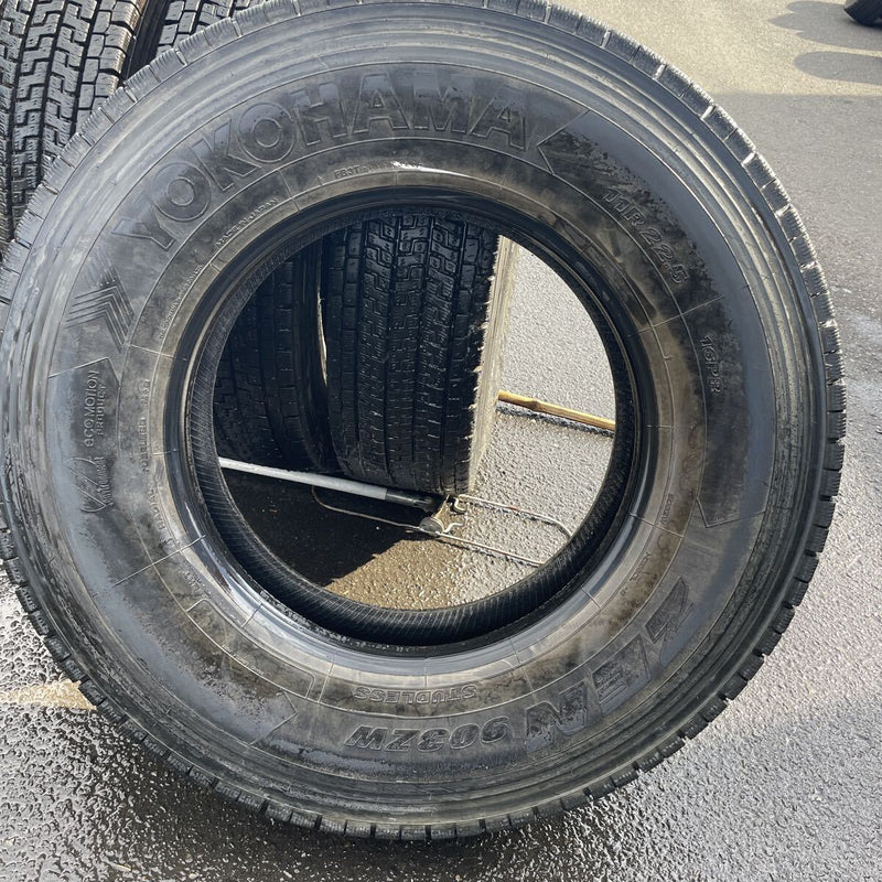 11R22.5 ヨコハマ　 16PR 激安美品　中古地山　　　　4本セット: 68000円