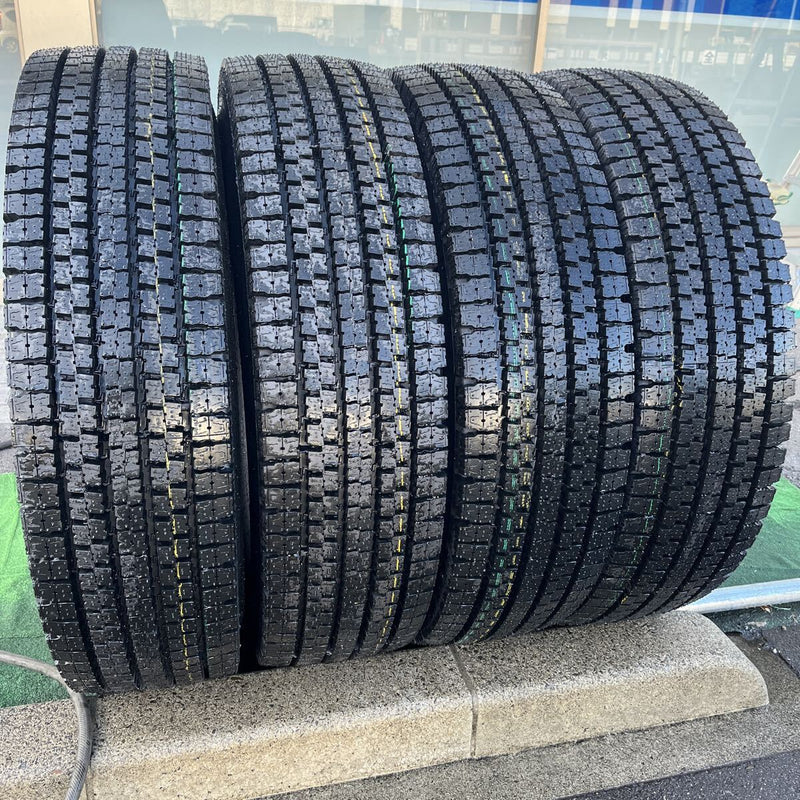 11R22.5 再生スタッドレス新品　M929 激安美品　4本セット:96,000