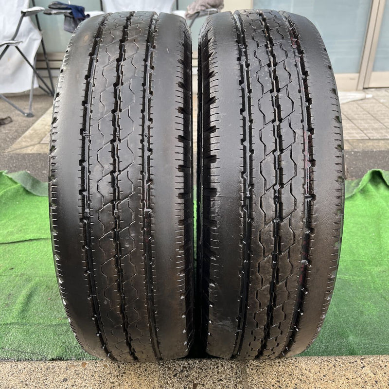 205/60R17.5 BRIDGESTONE, R205 激安美品2020年製 2本セット:10,000円
