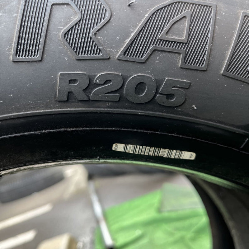 205/60R17.5 BRIDGESTONE, R205 激安美品2020年製 2本セット:10,000円