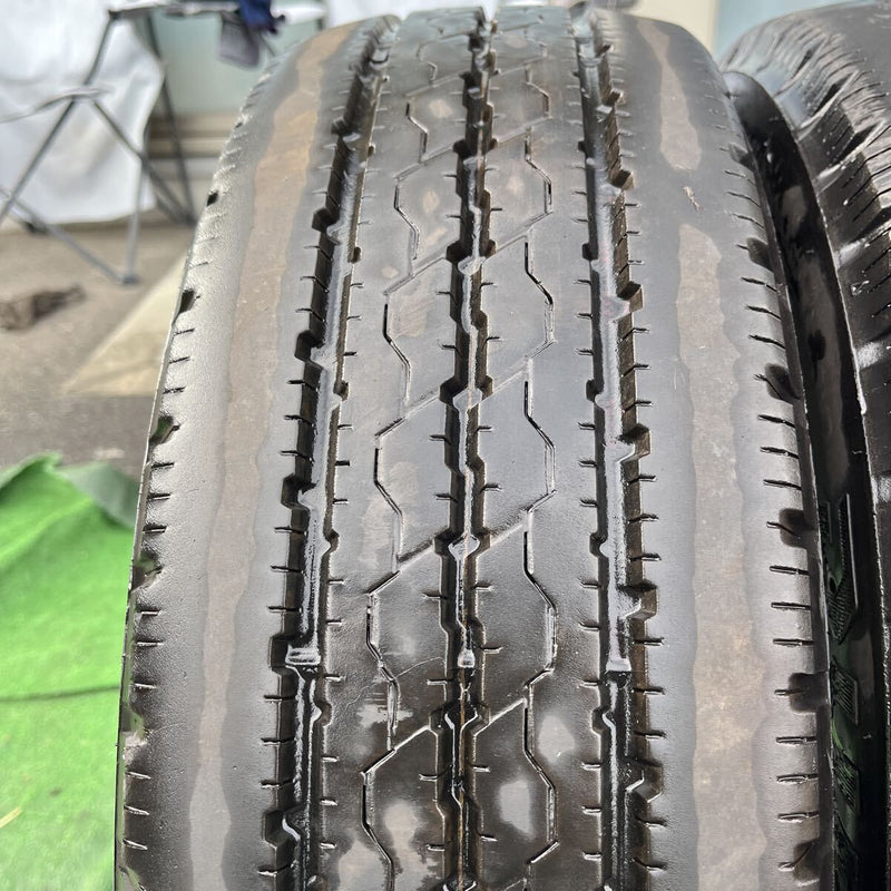 205/60R17.5 BRIDGESTONE, R205 激安美品2020年製 2本セット:10,000円