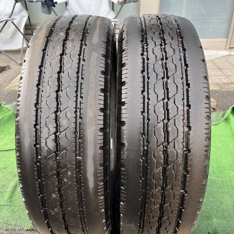 205/60R17.5 BRIDGESTONE, R205 激安美品2020年製 2本セット:10,000円