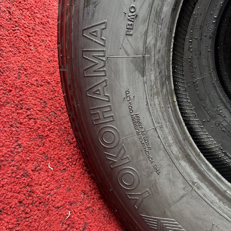 205/85R16 ヨコハマ RY108 イボ付 ほぼ新品 6本セット:48500円