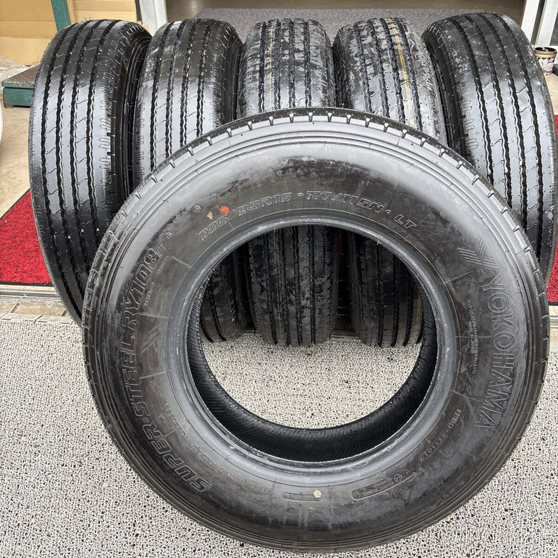 205/85R16 ヨコハマ RY108 イボ付 2025年製 6本セット:49000円