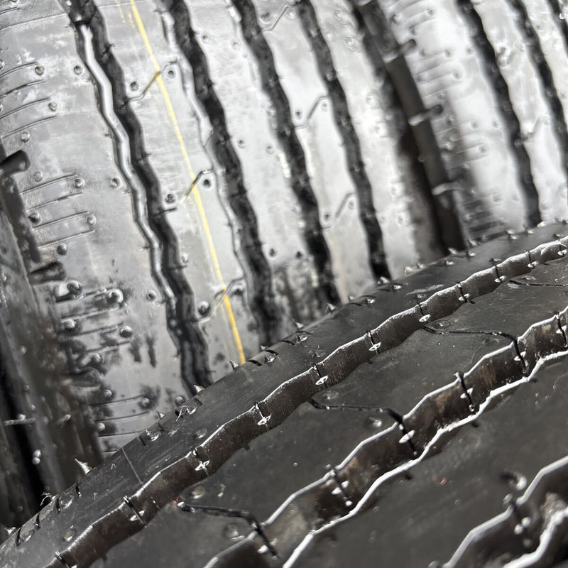 205/85R16 ヨコハマ RY108 イボ付 2025年製 6本セット:49000円