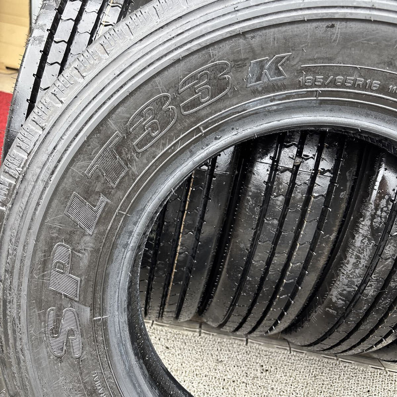 195/85R16 DUNLOP SPLT33 イボ付 ほぼ新品 6本セット:49000円