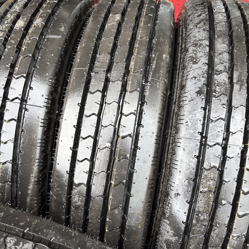 195/85R16 DUNLOP SPLT33 イボ付 ほぼ新品 6本セット:49000円