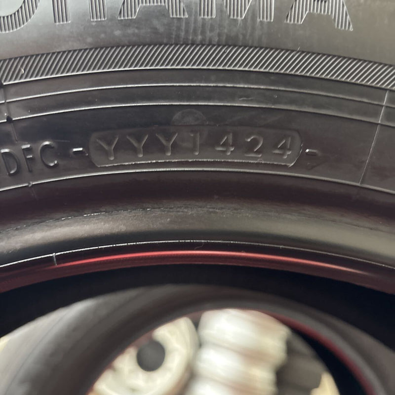 225/60R17 YOKOHAMA AE61 中古　夏タイヤ　2本セット:14000円