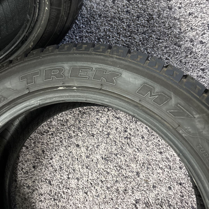 225/50R18 MAX TREK M7 中古スタッドレス　4本セット:20000円