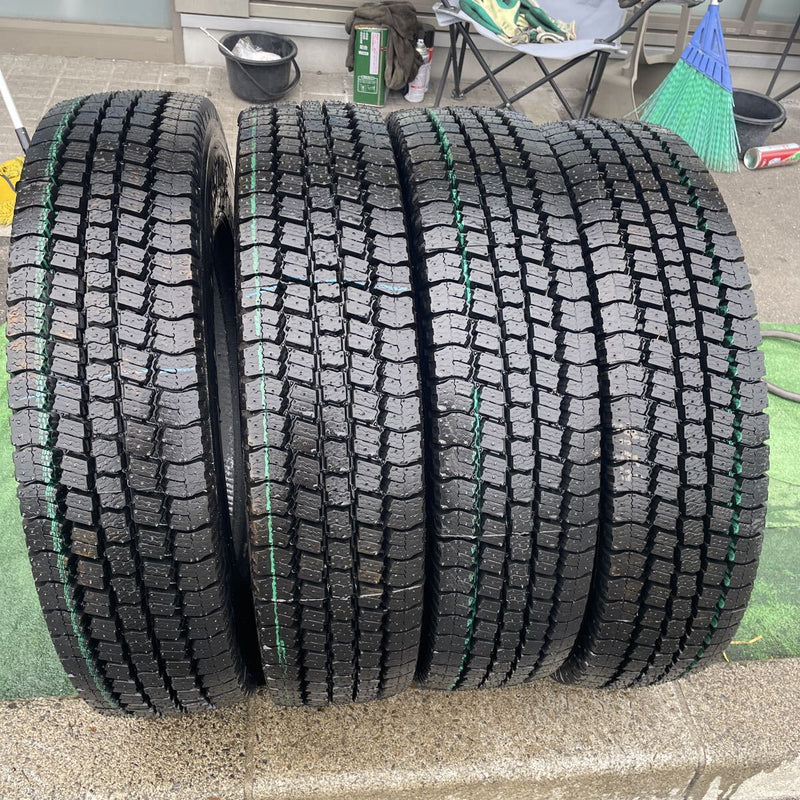 205/80R17.5 再生中古　　. 激安美品　　ほぼ新品　　　4本セット:36000円