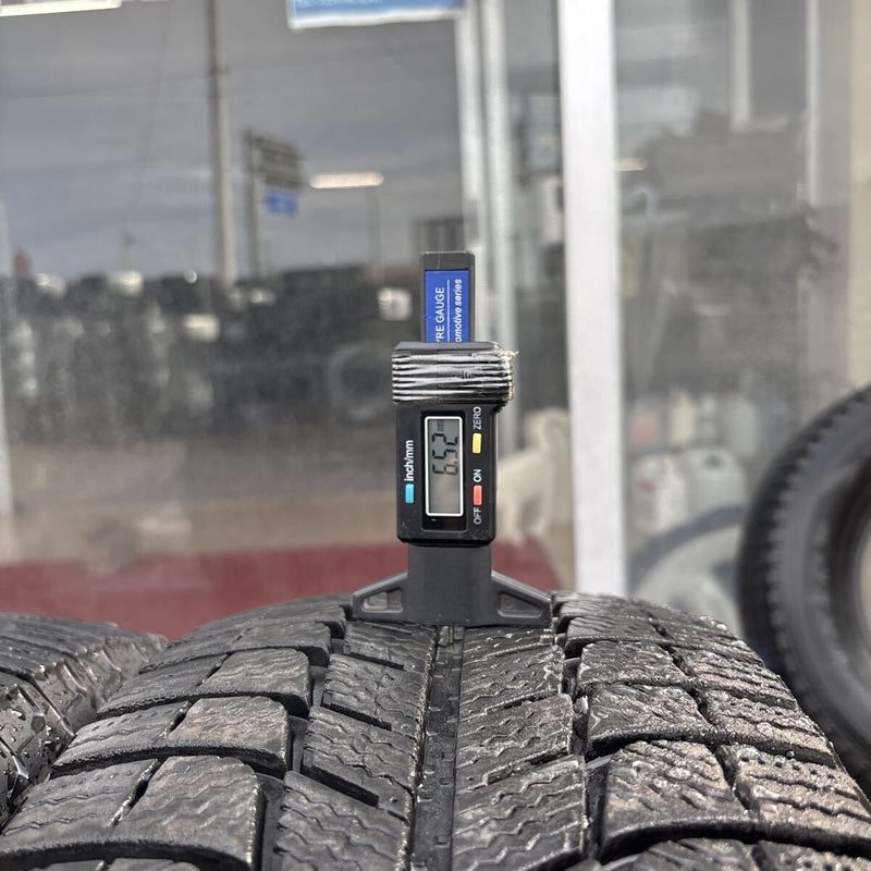 225/65R17 MICHELIN X-ICE 中古冬タイヤ 4本:19000円