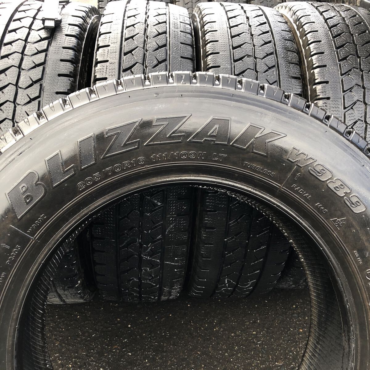 T-796【超バリ山/2024年製造】ブリヂストン！205/70R16【6本】 205/70R16 ブリヂストン 激安美品 6本セット:30000円 | 桜国際貿易
