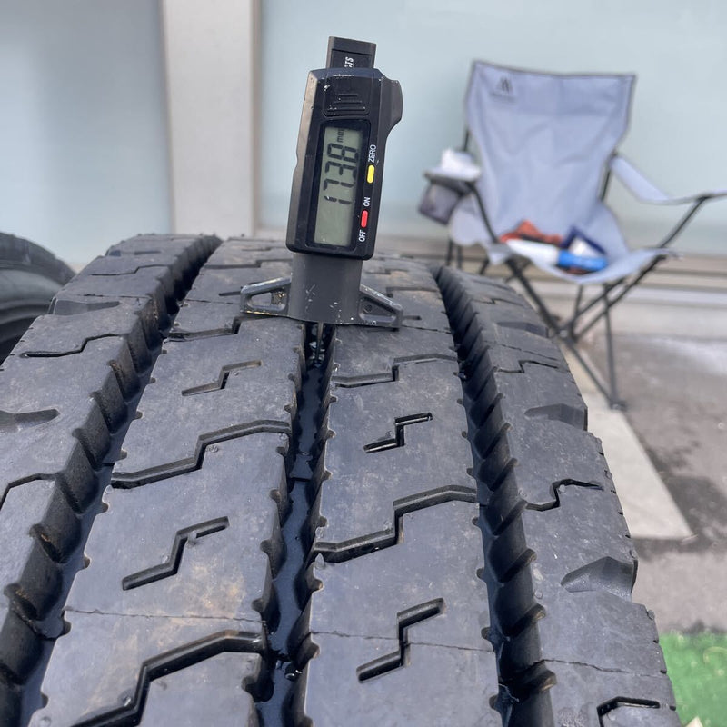 245/70R19.5 激安美品　再生中古　　ほぼ新品　　　2本セット:25800円