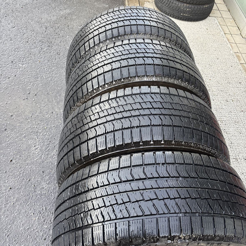 245/50R18 BRIDGESTONE VRX2 中古冬タイヤ 4本:26000円