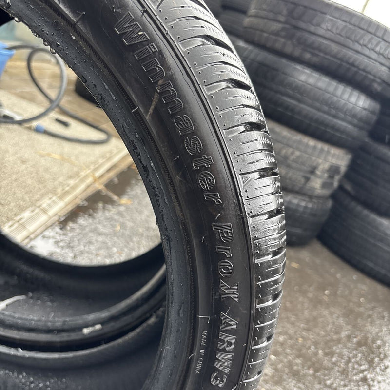 225/40R18 ARIVO ARW3 中古冬タイヤ 2本:12000円