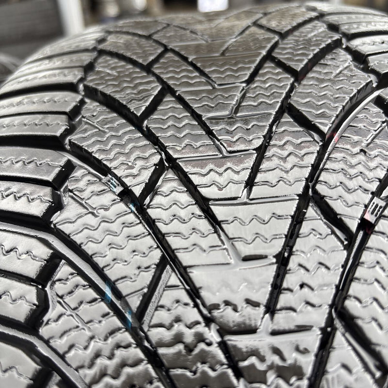 225/40R18 ARIVO ARW3 中古冬タイヤ 2本:12000円