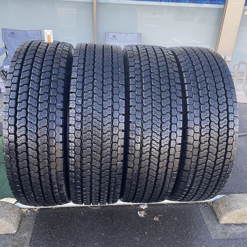 295/80R22.5 激安美品 ヨコハマ　　中古地山 2020年 　　4本セット:85000円