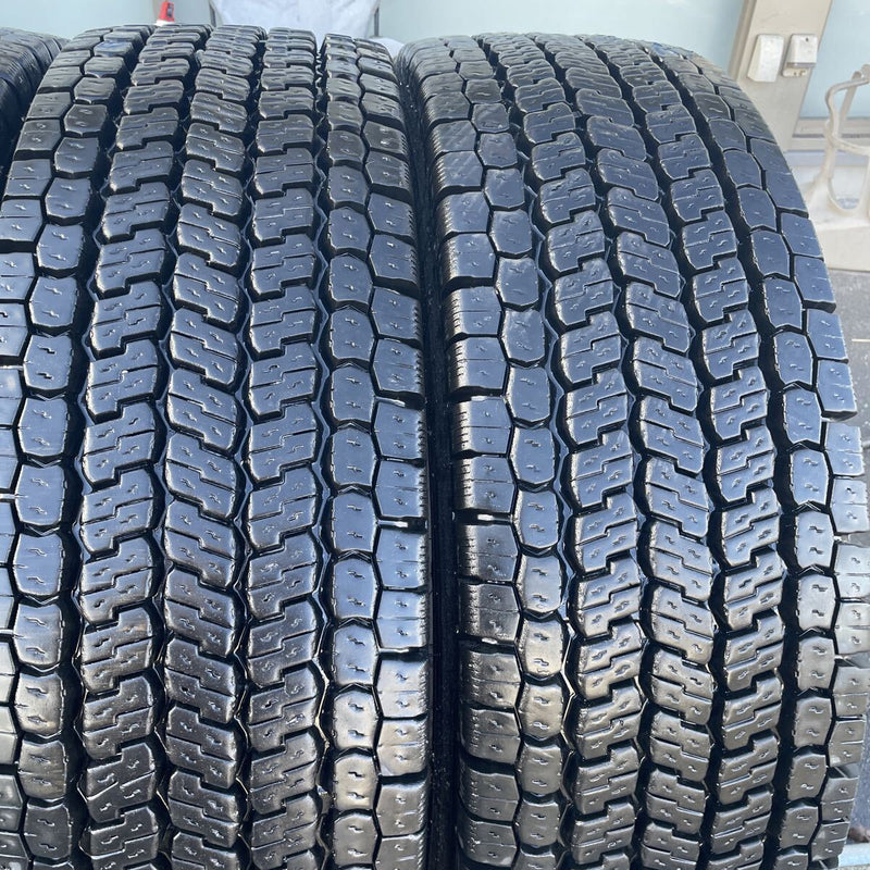 295/80R22.5 激安美品 ヨコハマ　　中古地山 2020年 　　4本セット:85000円