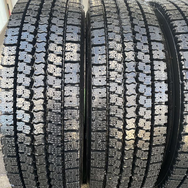275/80R22.5 激安美品　再生中古　　ほぼ新品　　　4本セット:88000円