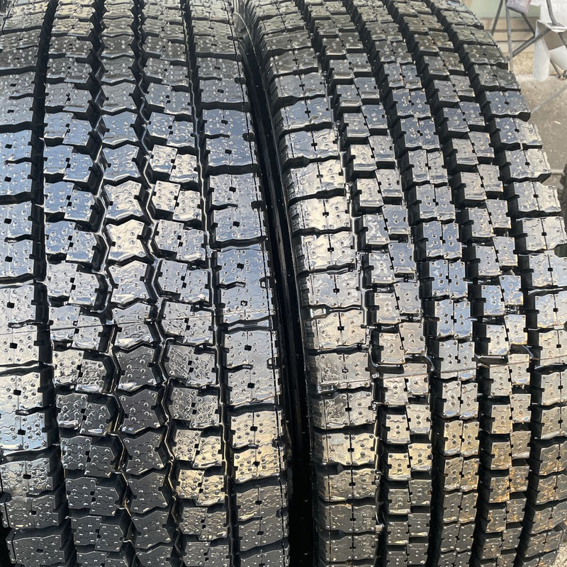 275/80R22.5 激安美品　再生中古　　ほぼ新品　　　4本セット:88000円