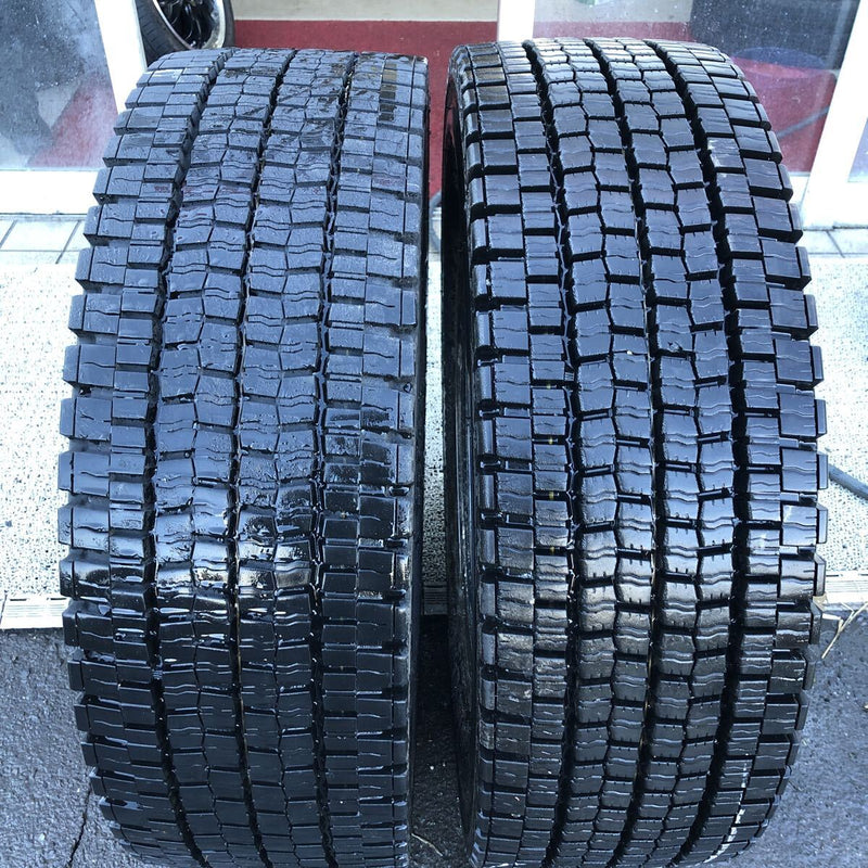 245/70R19.5 ダンロップ　激安美品　　　　　　　2本セット:24000円
