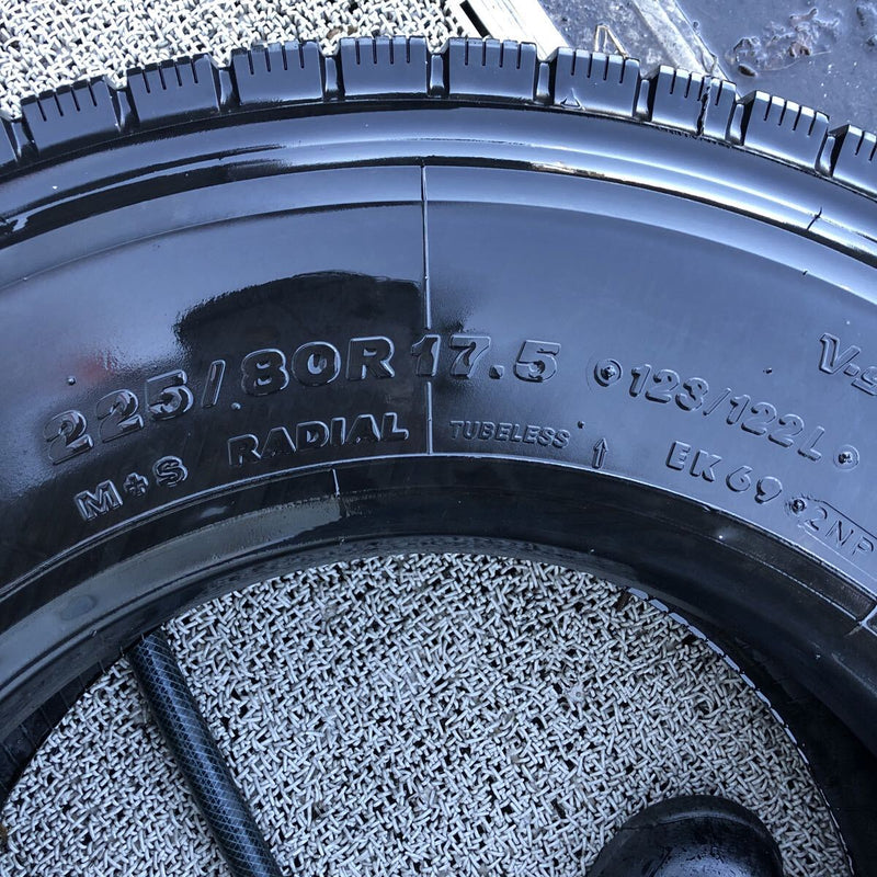 225/80R17.5 ブリヂストン　2024年　激安美品　　　1本:10000円