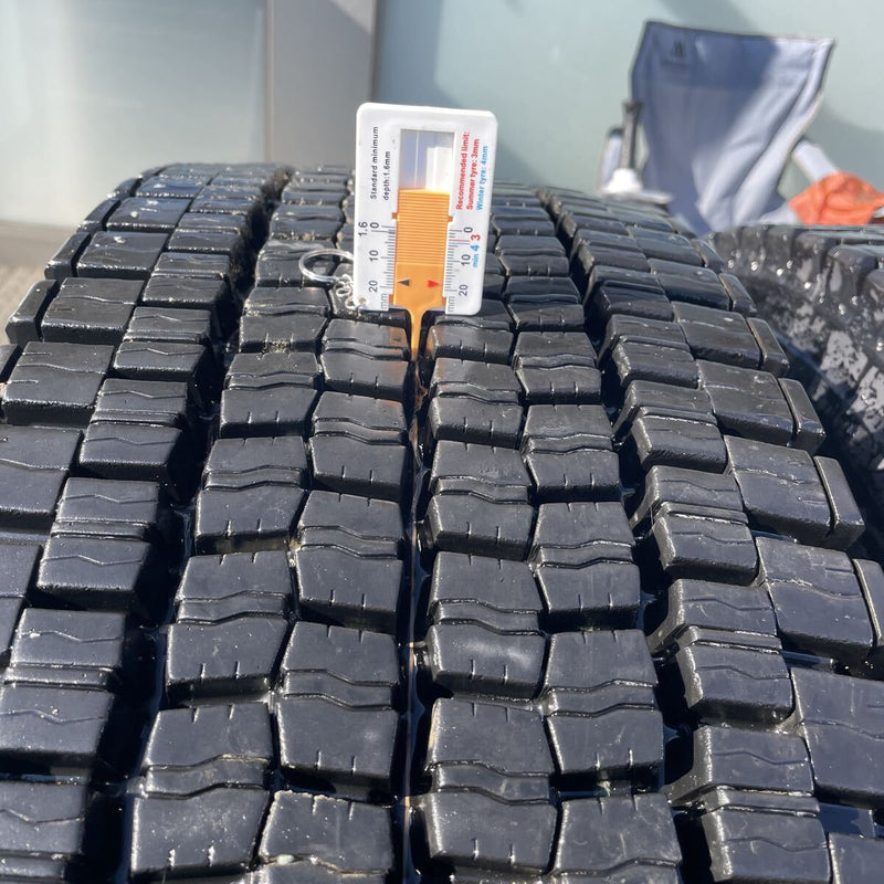 12R22.5 . 16PR ダンロップ　激安美品　2021年 中古地山　　2本セット:44000円